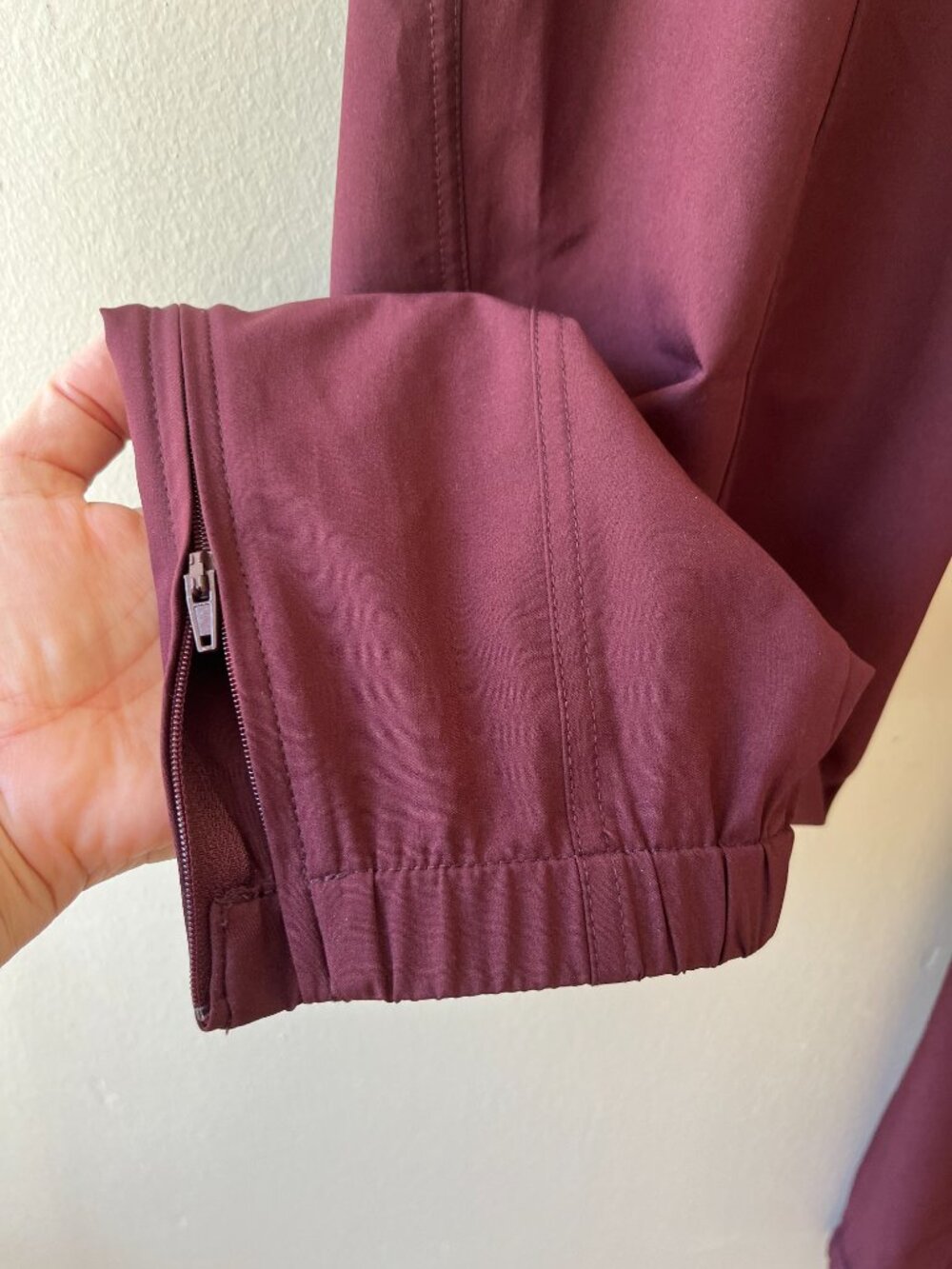 Old Navy Sz M Stretch Brooklyn Heights High Rise Jogger Pants Ankle Zipper - Picture 4 of 10